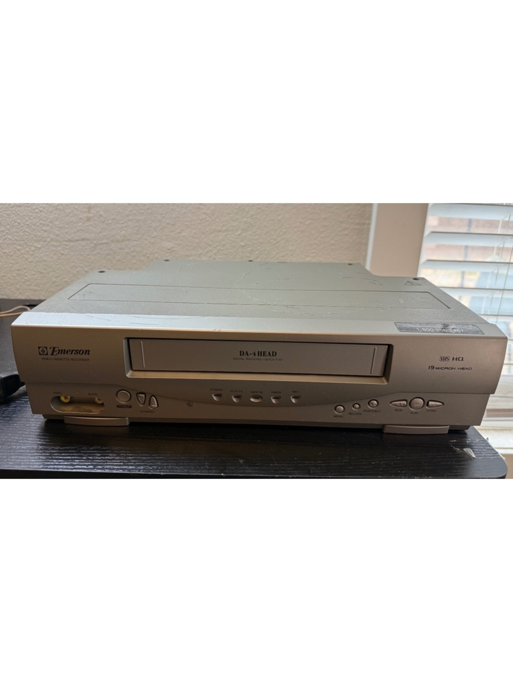 Emerson EWV404 VHS VCR Player 19 Micron DA-4 Head - No Remote, Tested Working